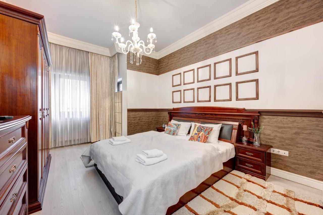 Beautiful 2Bedflatcismigiu Apartment Bucharest Exterior photo